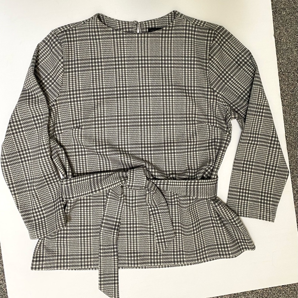 Ann Taylor Gray and White Glen Plaid Long Sleeve Top with Self Tie L